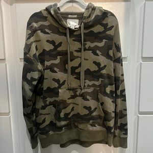 American Eagle Camo hoodie size large